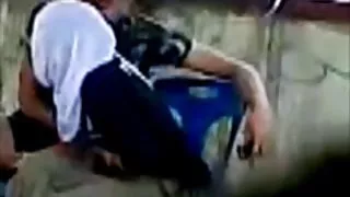 與兩個女孩在絲襪色情團體性交