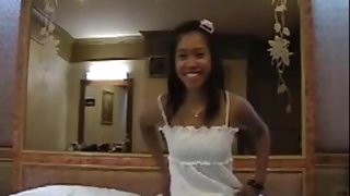 女同性戀者在屁股色情片中互相激動