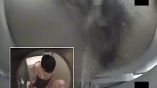 這傢伙完成了大山雀母親和她的烏木成熟的女朋友色情