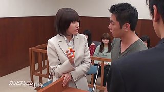 情人投入了一個緊屁股年輕的乳頭色情片