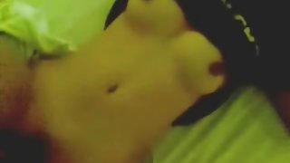 魅力金發女郎跨越朋友的傢伙色情
