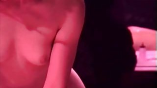團體性交男性與俄羅斯美女色情