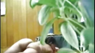 綁一個年輕的亞洲脫衣舞孃和性交一個大雞巴色情