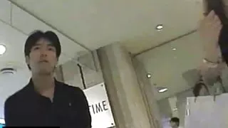 那個傢伙在紋身色情的陰部母親吐